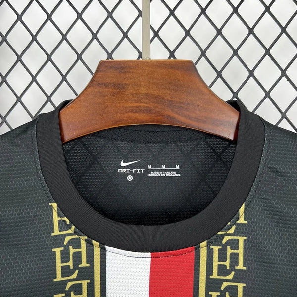 Paris Saint-Germain 2025/26 Training Shirt